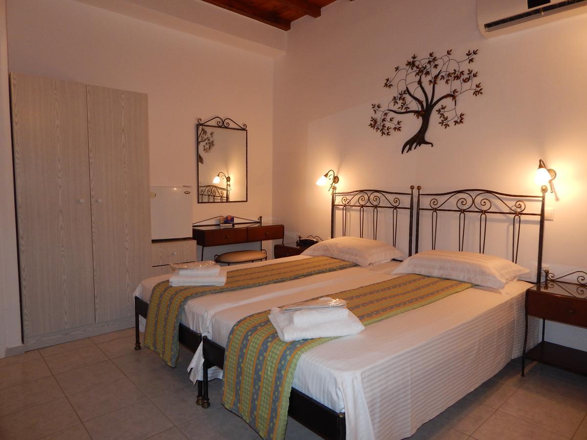 Nisiotiko House In Tinos Near The Beach Agios Ioannis  Exterior photo